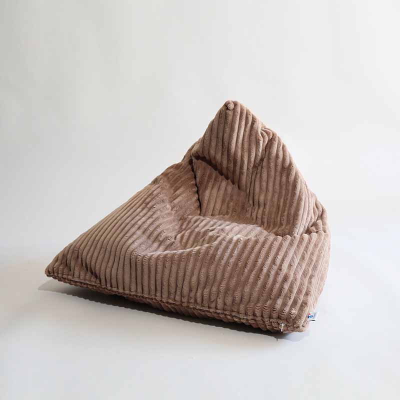 Coussinnerie Design Chat - Velours Taupe ou Ecru - Modèles Berlingot Coussin Cube