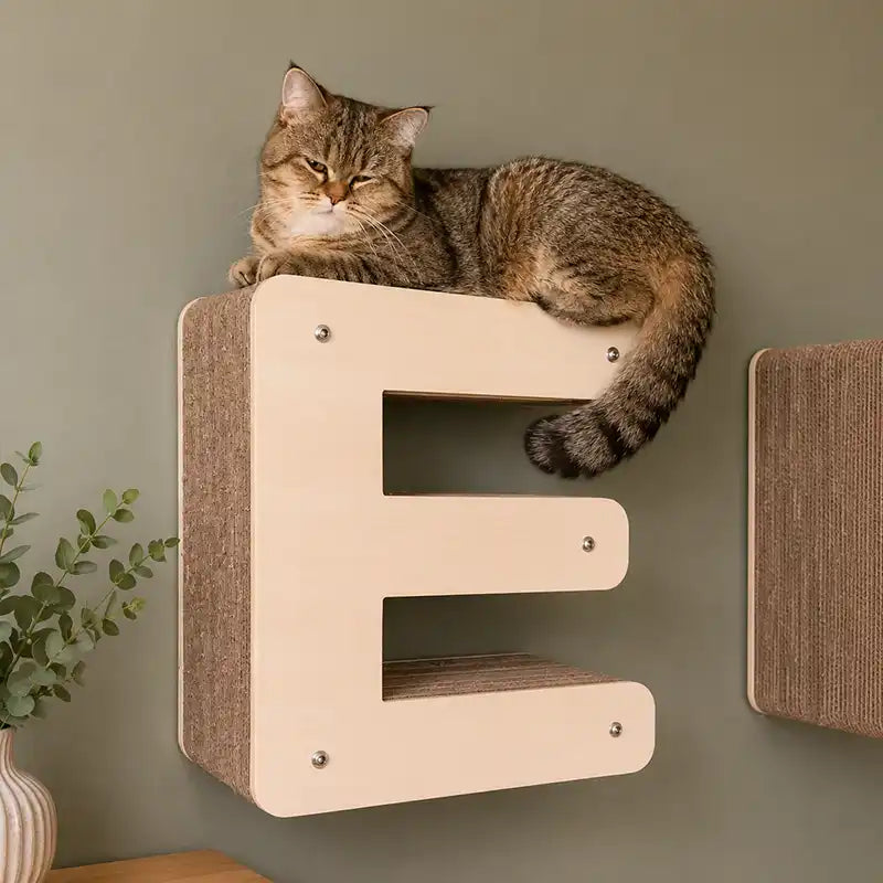 chat-griffoir-lettre-e-grattoir-alphabet-design-deco-france-homycat