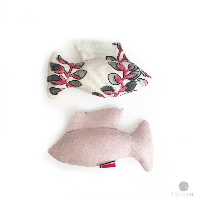 jouets-poisson-multicolor-beau-tissus-cataire-herbe-a-chat-mignon-france-rose-fleure